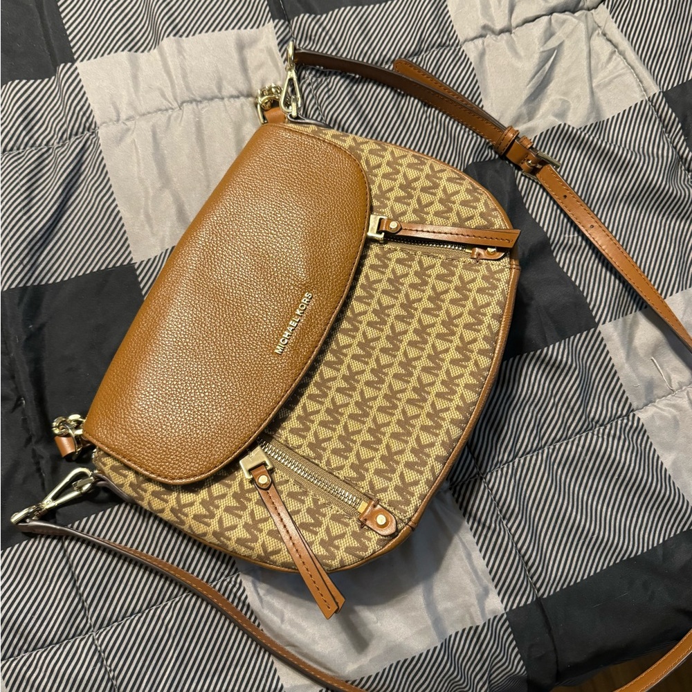 Like new MK brown logo crossbody